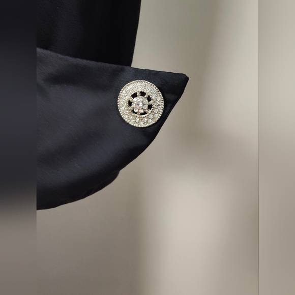 Joseph Ribkoff Black Dress With Collar & Sleeves Rhinestone Size 6 - Picture 3 of 15